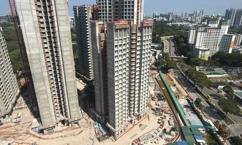 BLK 204B.jpg